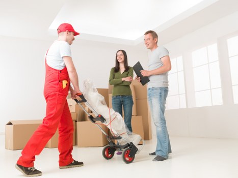 Secure temporary storage unit in Haroldhill for personal belongings
