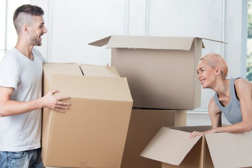 Commercial packing support for office equipment and files in Haroldhill