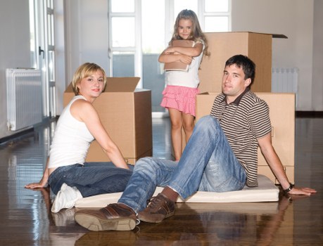 Payment and deposit terms for a UK storage service